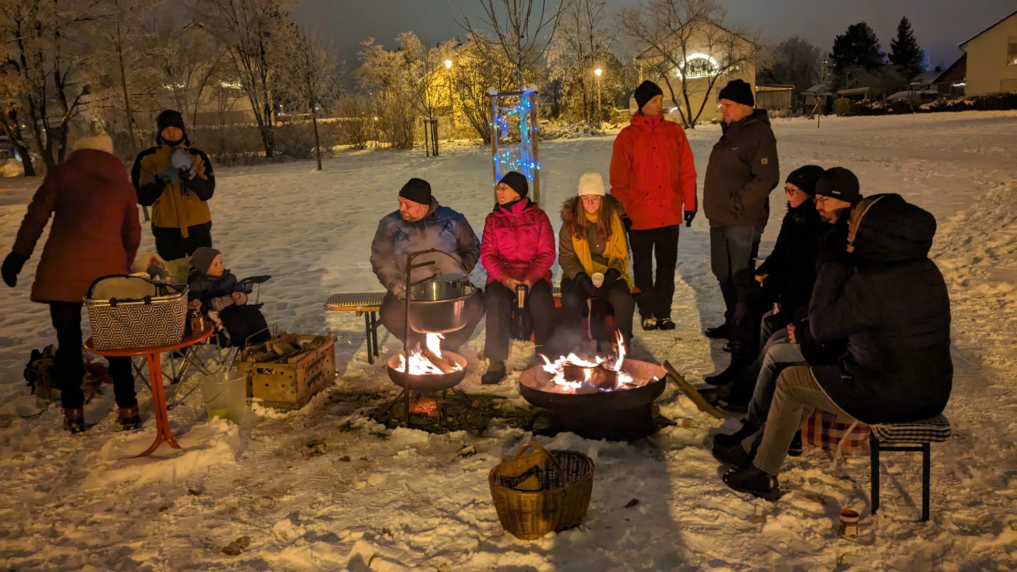 Schnee & Feuerzangenbowle - die Glühwein-Edition der RUNDE-Fete 2023 3
